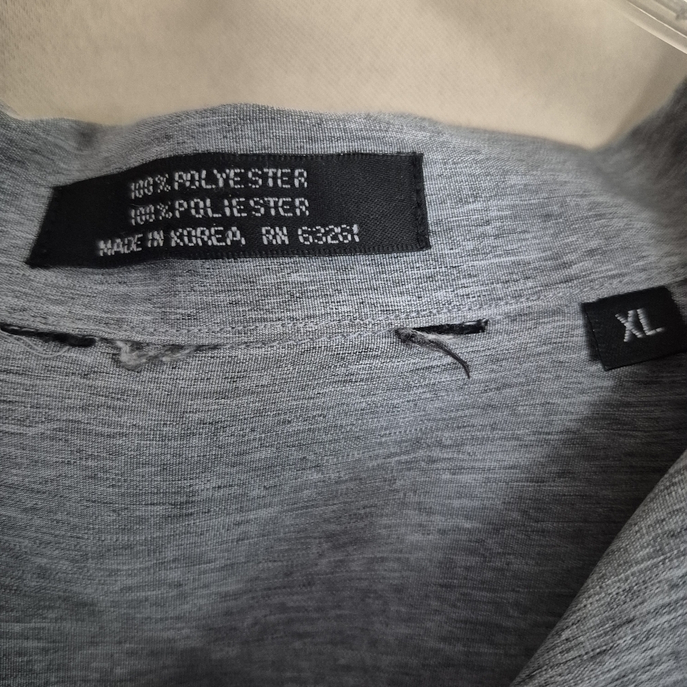 Men's Gray Short Sleeve Shirt - Picture 3 of 3